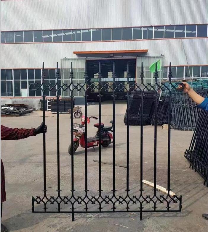  鑄鐵護(hù)欄廠(chǎng)家